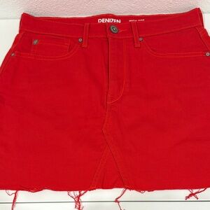 Denizen from Levi’s Red Denim high rise mini Skirt size 26
